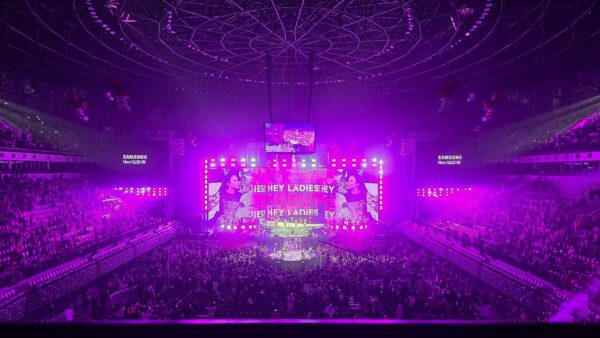Konser Rossa Here I Am Didukung Samsung Vision AI, Pukau 12 Ribu Penonton Lintas Generasi